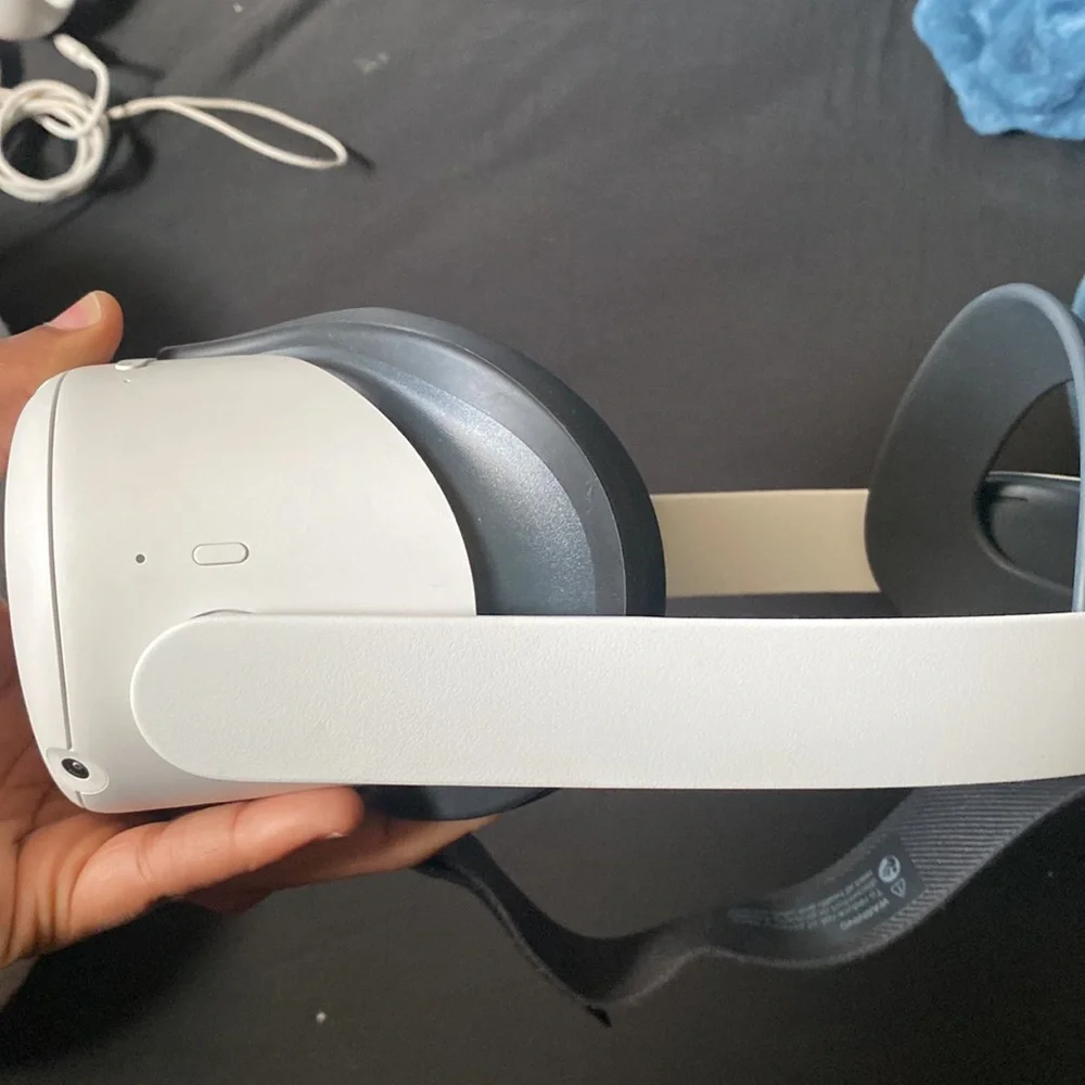 Oculus Meta Quest 2 128GB/OculusQuest 2 Carrying Case/Oculus Quest 2 Elite Strap